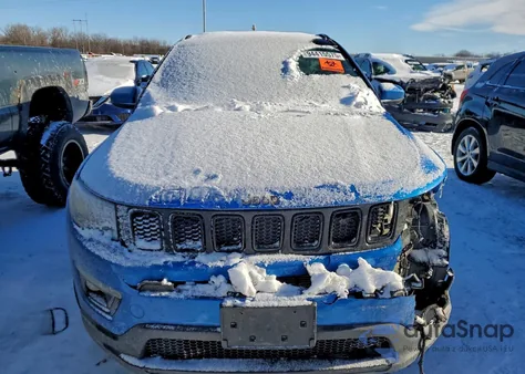 2021 Jeep Compass Latitude z USA, uszkodzony, nr VIN 3C4NJDBB3MT551539